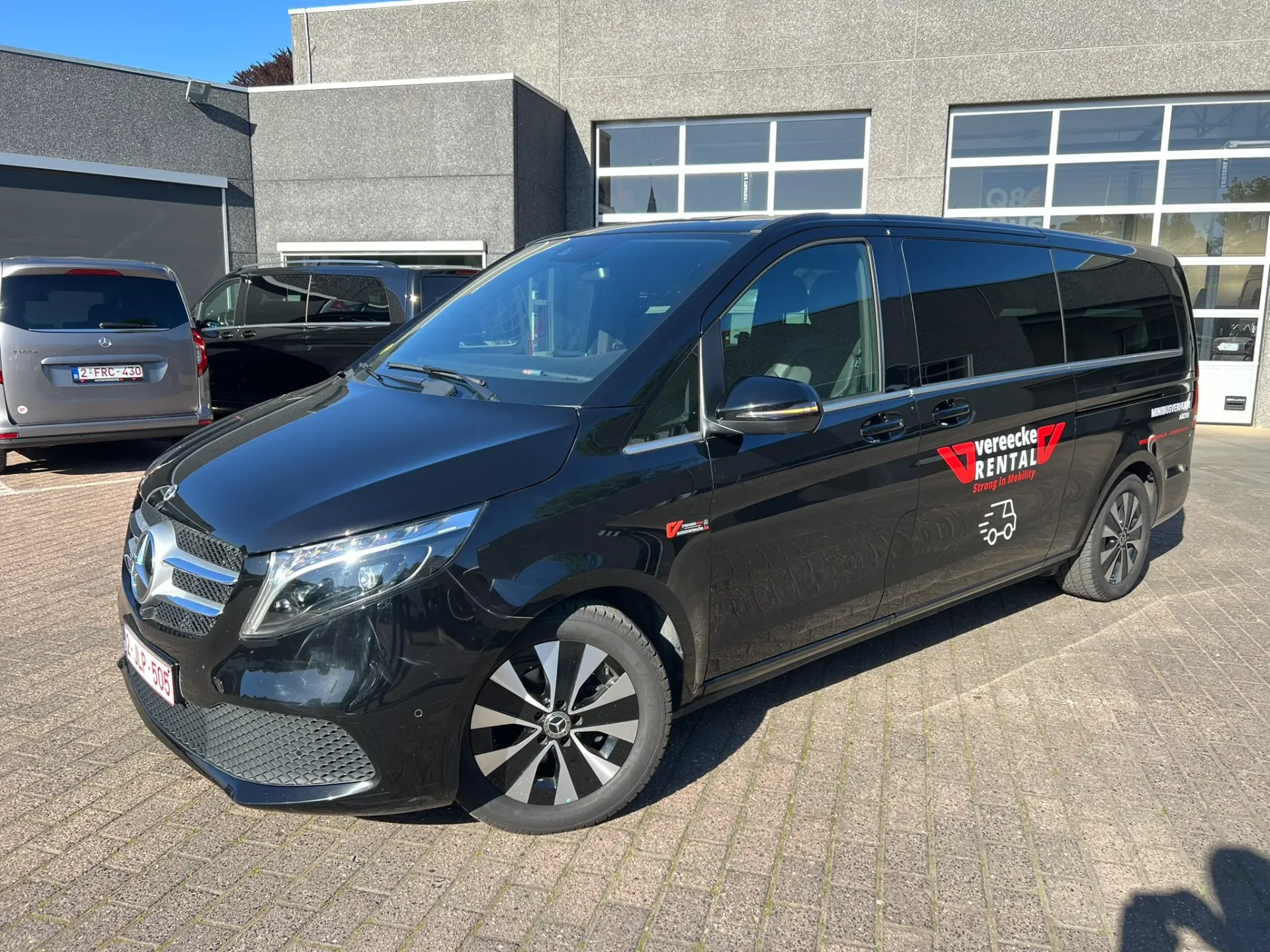 Minibus - V220 - XXL - 8 seats
